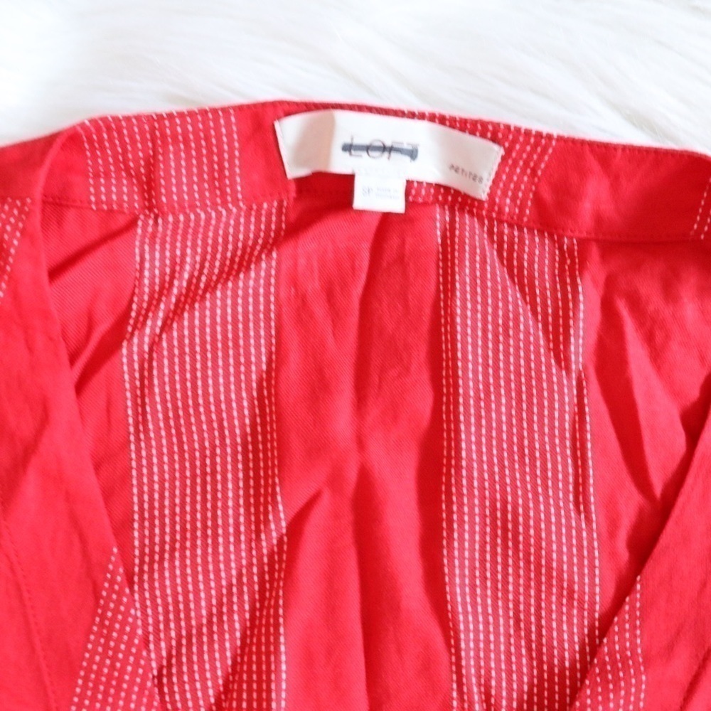 NEW Loft Blouse Red Short Sleeve Size Small Petite - Picture 9 of 9